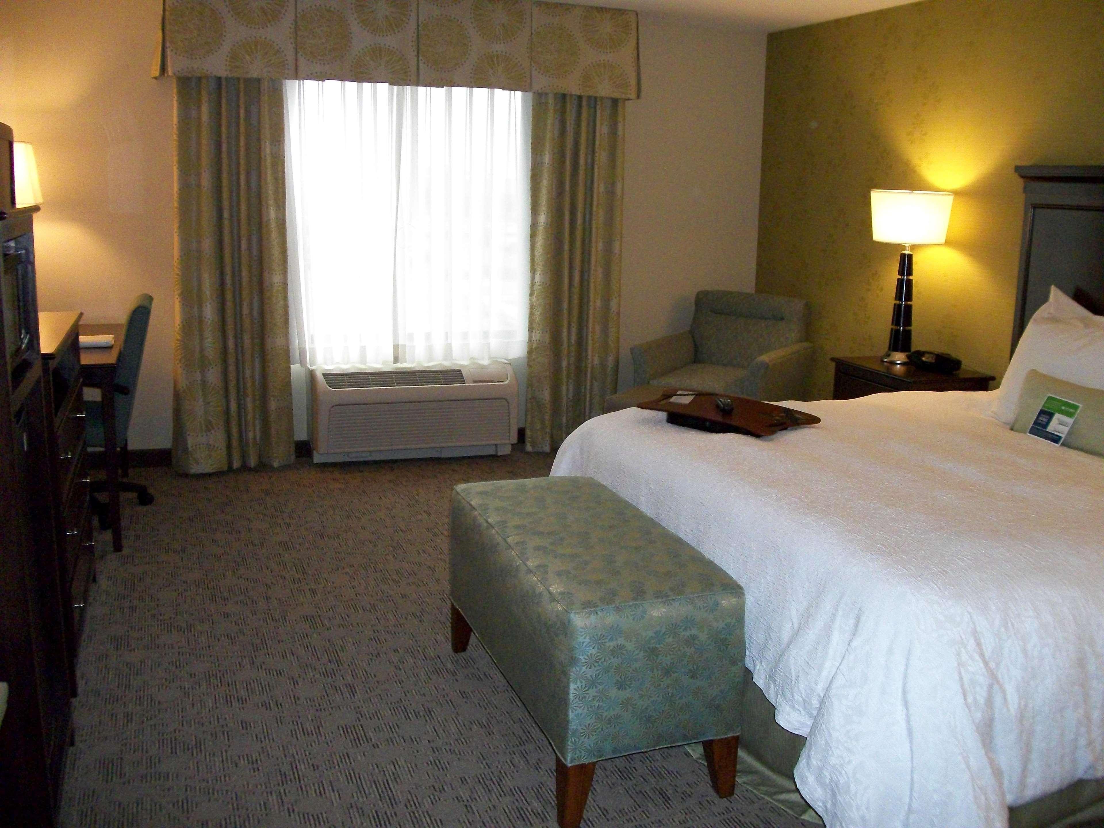 Hampton Inn & Suites Manteca Room photo